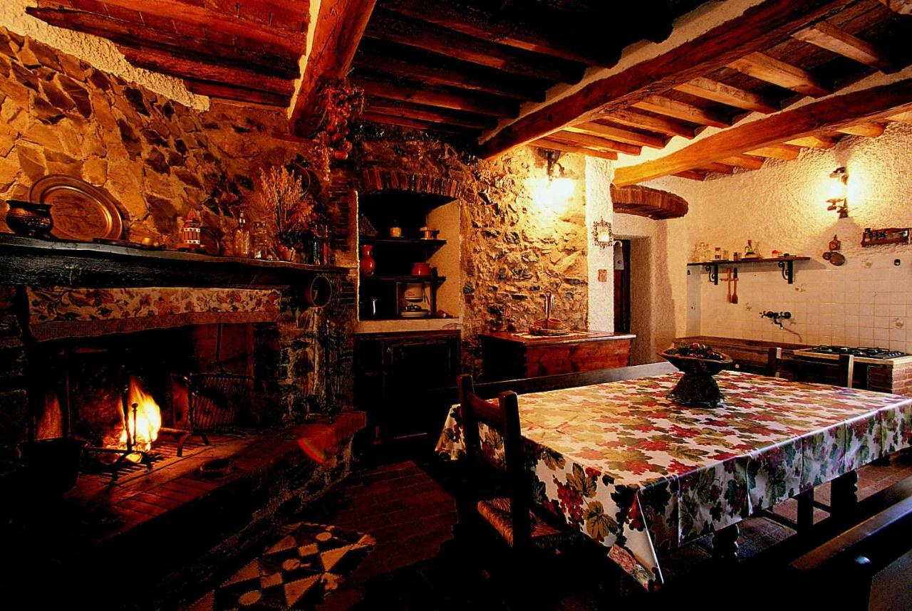 ガヴォッラーノ Casa Conti Di Sottoヴィラ エクステリア 写真