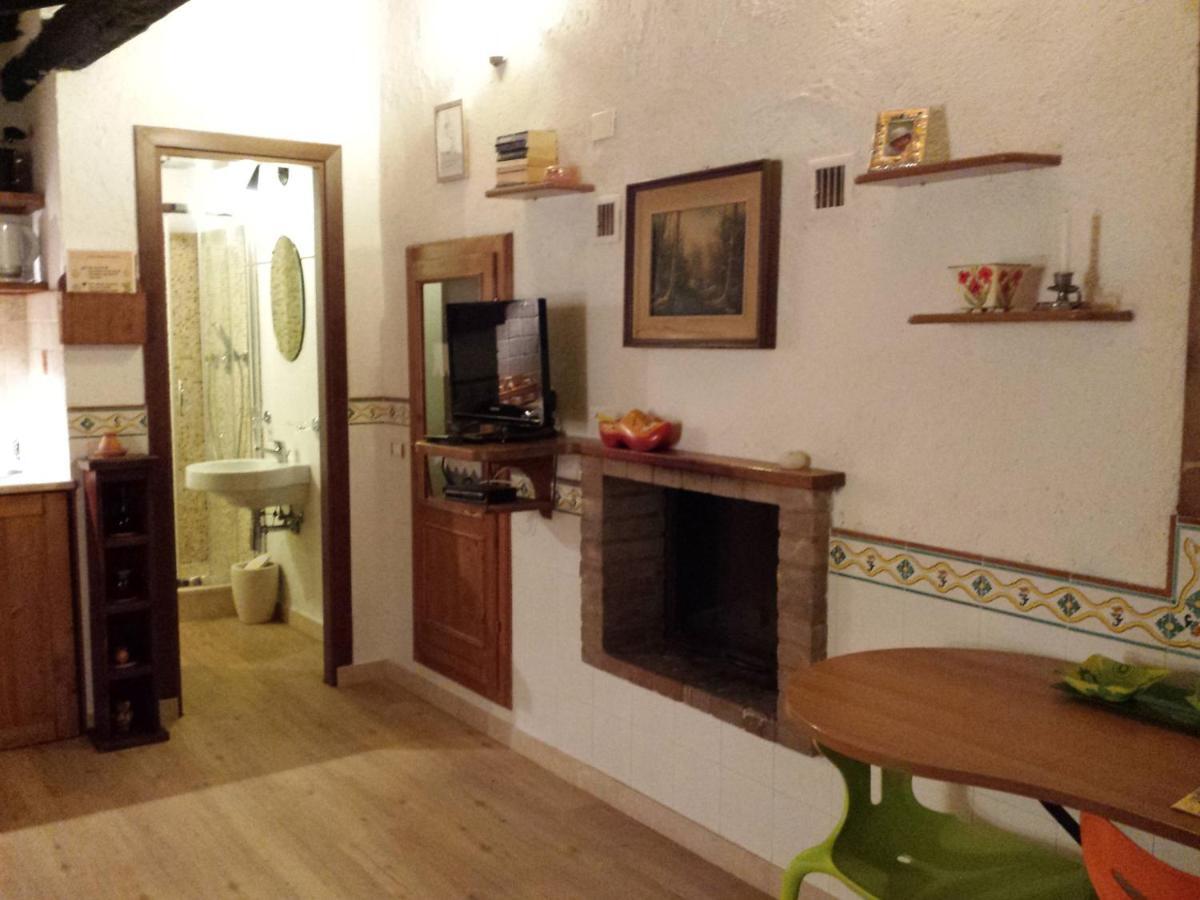 ガヴォッラーノ Casa Conti Di Sottoヴィラ エクステリア 写真
